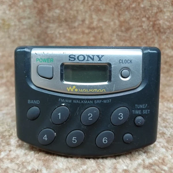 رادیو ساعت سونی SONY WALKMAN RADIO CLOCK SRF-M37