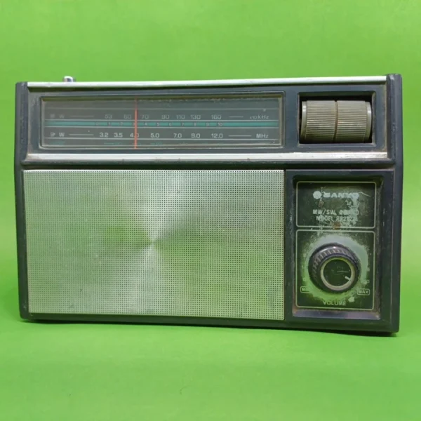 رادیو سانیو SANYO RADIO RP 2127.