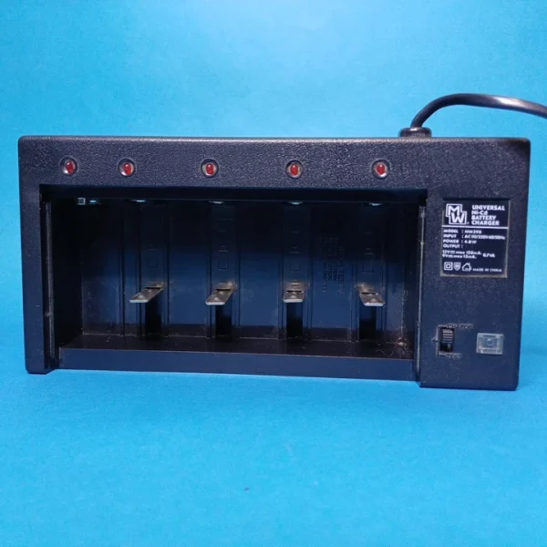 شارژر باطری یونیورسال UNIVERSAL BATTERY CHARGER NI-CD..